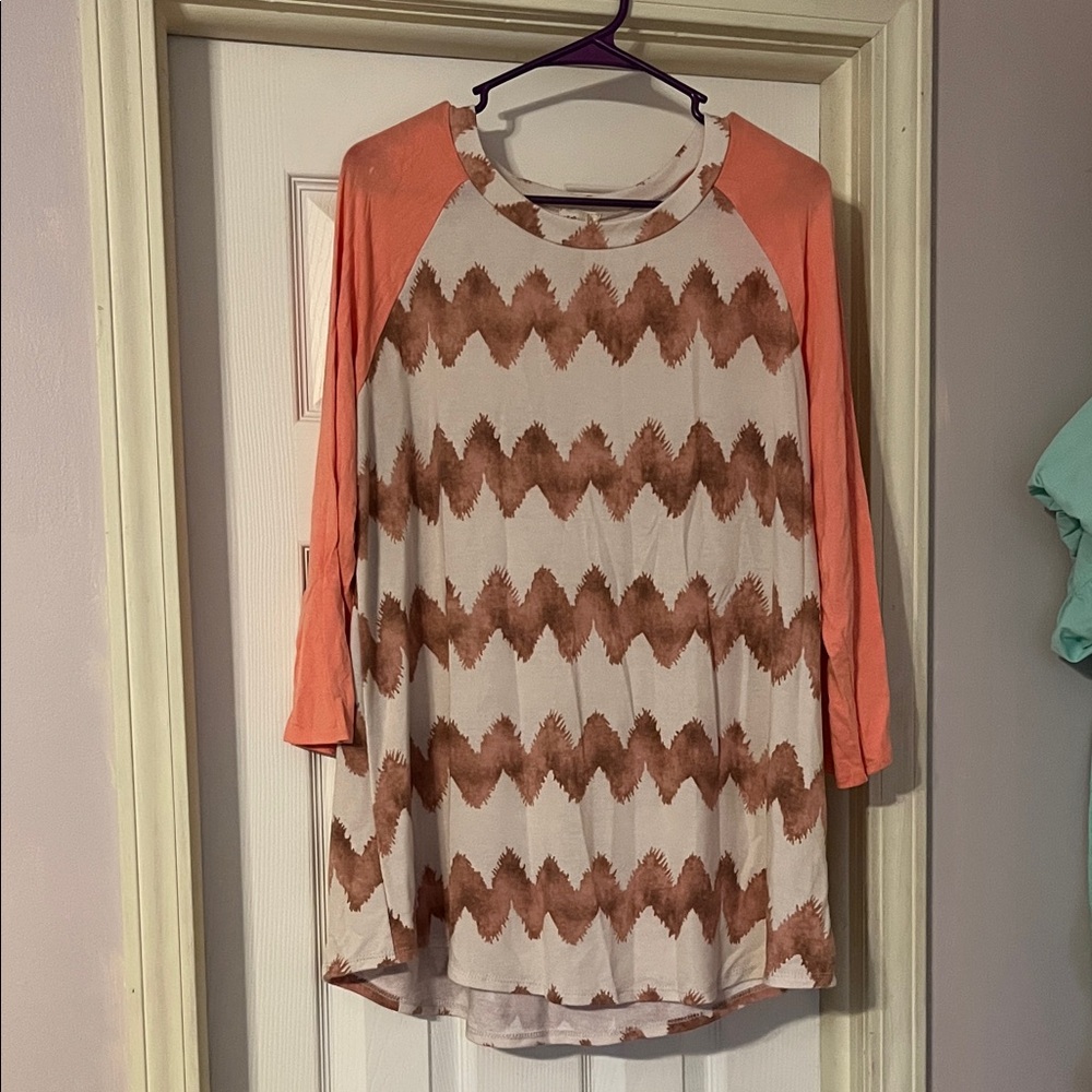 Lovely Melody Coral Zigzag Long Sleeve Top